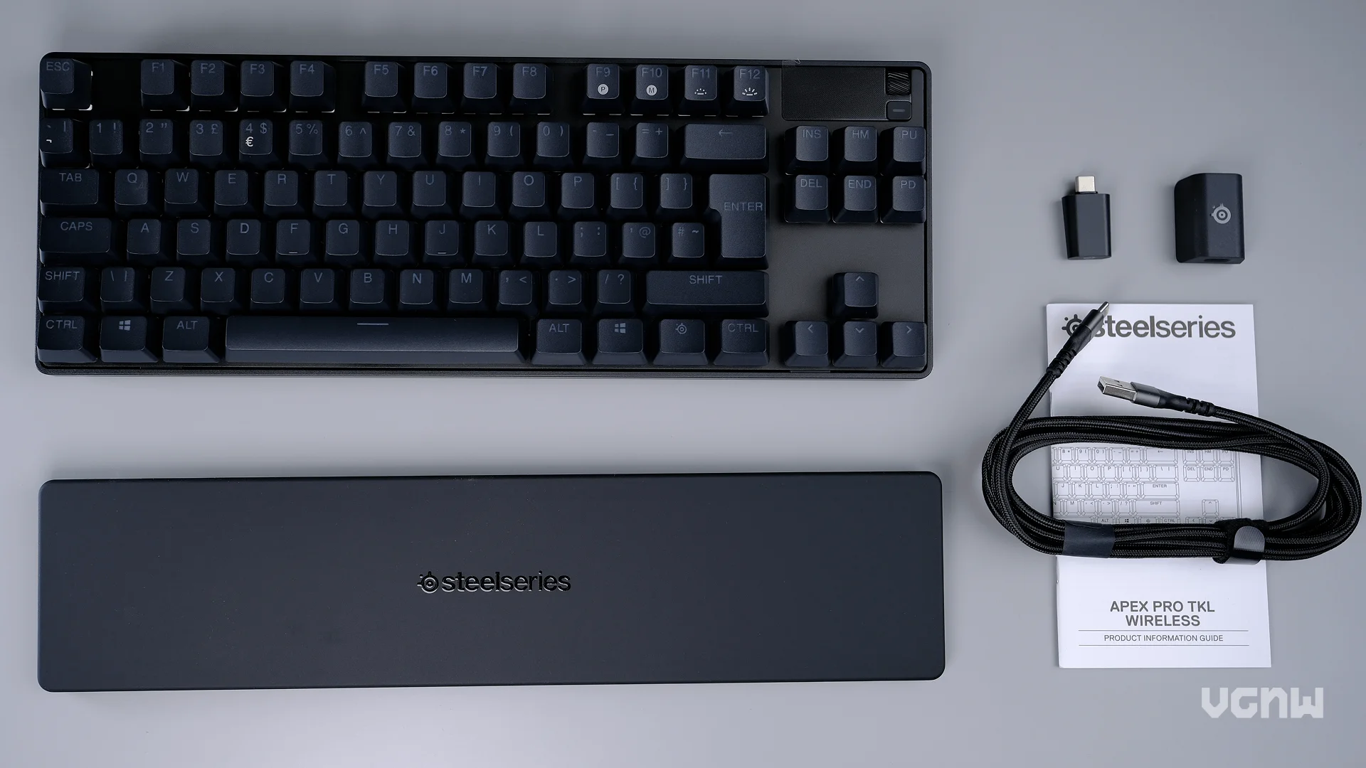 apex-pro-tkl-gen3-1-min.webp